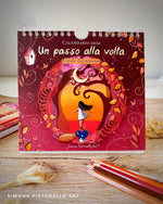 Carica l&#39;immagine nel visualizzatore di Gallery, Calendario da tavolo 2026 - &quot;Un passo alla volta, fidati del percorso&quot; 16x17 cm

