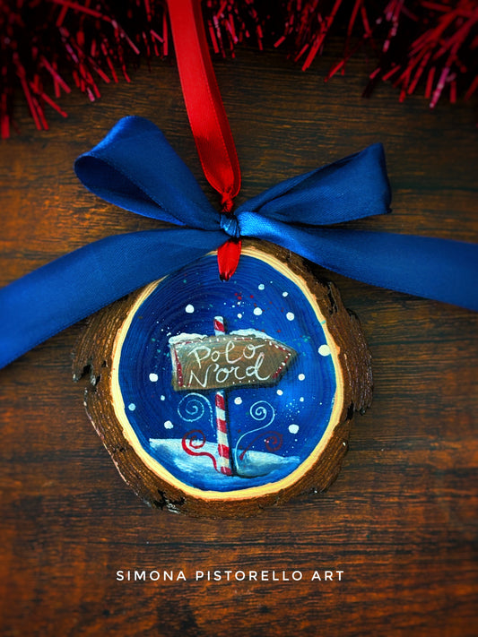 Decorazione di legno dipinta a mano - Polo Nord (personalizzabile con nome)