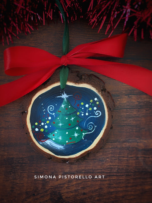 Decorazione di legno dipinta a mano - Albero 2 (personalizzabile con nome)